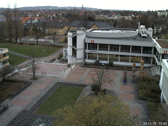 Foto der Webcam: Verwaltungsgeb&auml;ude, Innenhof mit Audimax, H&ouml;rsaal-Geb&auml;ude 1