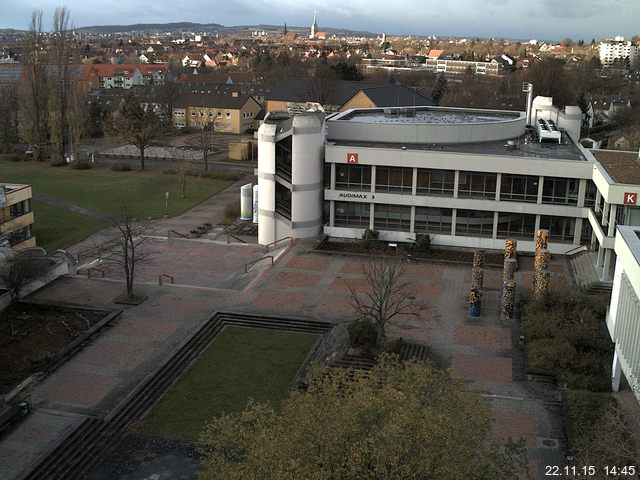 Foto der Webcam: Verwaltungsgeb&auml;ude, Innenhof mit Audimax, H&ouml;rsaal-Geb&auml;ude 1