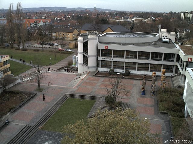 Foto der Webcam: Verwaltungsgeb&auml;ude, Innenhof mit Audimax, H&ouml;rsaal-Geb&auml;ude 1