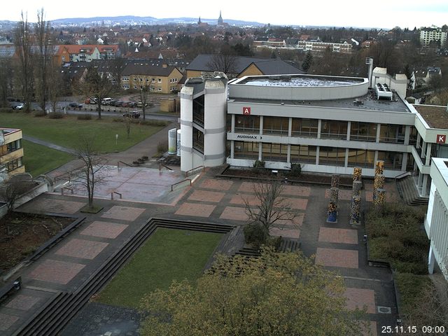 Foto der Webcam: Verwaltungsgeb&auml;ude, Innenhof mit Audimax, H&ouml;rsaal-Geb&auml;ude 1