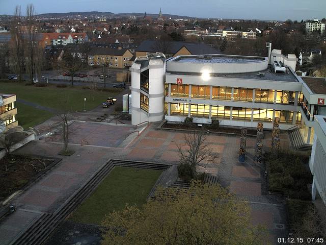 Foto der Webcam: Verwaltungsgeb&auml;ude, Innenhof mit Audimax, H&ouml;rsaal-Geb&auml;ude 1
