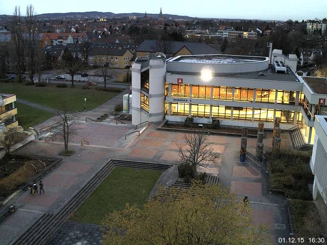 Foto der Webcam: Verwaltungsgeb&auml;ude, Innenhof mit Audimax, H&ouml;rsaal-Geb&auml;ude 1