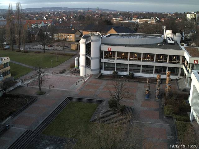 Foto der Webcam: Verwaltungsgeb&auml;ude, Innenhof mit Audimax, H&ouml;rsaal-Geb&auml;ude 1