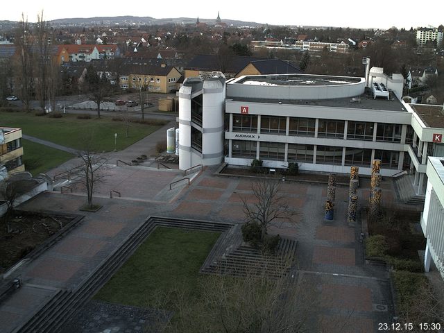 Foto der Webcam: Verwaltungsgeb&auml;ude, Innenhof mit Audimax, H&ouml;rsaal-Geb&auml;ude 1