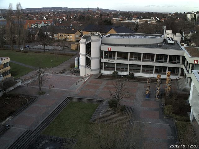 Foto der Webcam: Verwaltungsgeb&auml;ude, Innenhof mit Audimax, H&ouml;rsaal-Geb&auml;ude 1