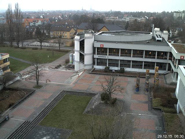 Foto der Webcam: Verwaltungsgeb&auml;ude, Innenhof mit Audimax, H&ouml;rsaal-Geb&auml;ude 1