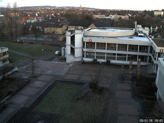 Foto der Webcam: Verwaltungsgeb&auml;ude, Innenhof mit Audimax, H&ouml;rsaal-Geb&auml;ude 1