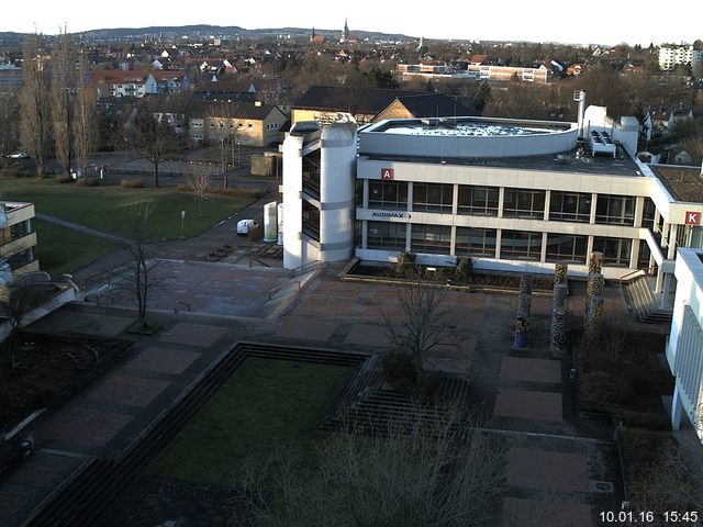 Foto der Webcam: Verwaltungsgeb&auml;ude, Innenhof mit Audimax, H&ouml;rsaal-Geb&auml;ude 1
