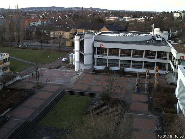 Foto der Webcam: Verwaltungsgeb&auml;ude, Innenhof mit Audimax, H&ouml;rsaal-Geb&auml;ude 1