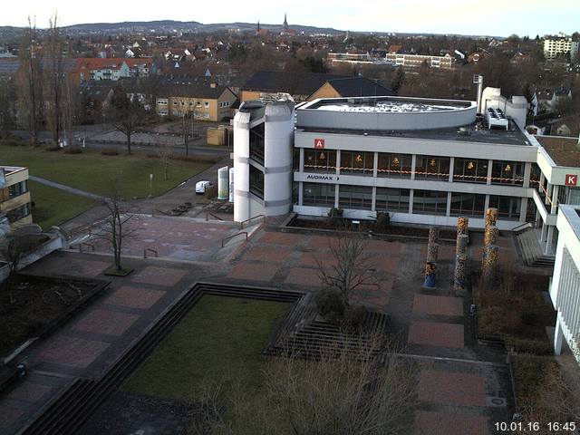Foto der Webcam: Verwaltungsgeb&auml;ude, Innenhof mit Audimax, H&ouml;rsaal-Geb&auml;ude 1