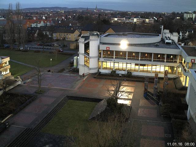 Foto der Webcam: Verwaltungsgeb&auml;ude, Innenhof mit Audimax, H&ouml;rsaal-Geb&auml;ude 1