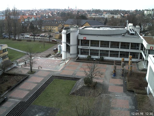 Foto der Webcam: Verwaltungsgeb&auml;ude, Innenhof mit Audimax, H&ouml;rsaal-Geb&auml;ude 1