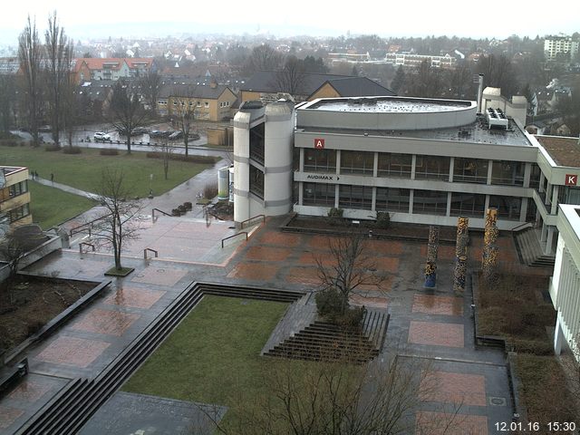 Foto der Webcam: Verwaltungsgeb&auml;ude, Innenhof mit Audimax, H&ouml;rsaal-Geb&auml;ude 1
