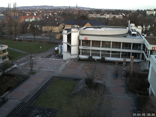 Foto der Webcam: Verwaltungsgeb&auml;ude, Innenhof mit Audimax, H&ouml;rsaal-Geb&auml;ude 1
