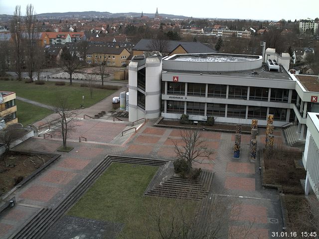 Foto der Webcam: Verwaltungsgeb&auml;ude, Innenhof mit Audimax, H&ouml;rsaal-Geb&auml;ude 1