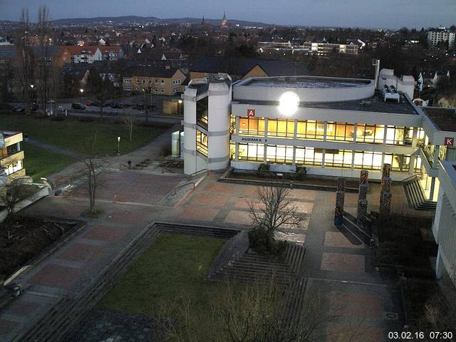 Foto der Webcam: Verwaltungsgeb&auml;ude, Innenhof mit Audimax, H&ouml;rsaal-Geb&auml;ude 1