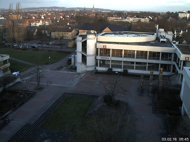 Foto der Webcam: Verwaltungsgeb&auml;ude, Innenhof mit Audimax, H&ouml;rsaal-Geb&auml;ude 1