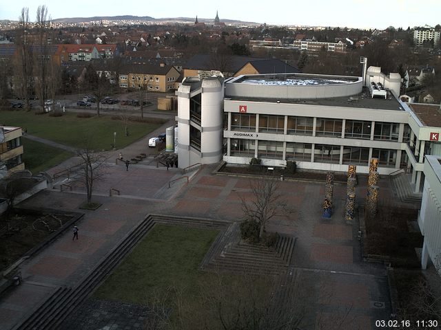 Foto der Webcam: Verwaltungsgeb&auml;ude, Innenhof mit Audimax, H&ouml;rsaal-Geb&auml;ude 1