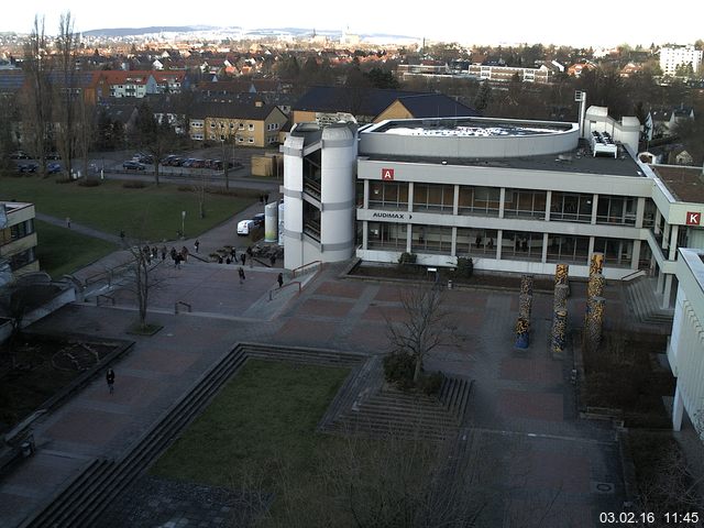 Foto der Webcam: Verwaltungsgeb&auml;ude, Innenhof mit Audimax, H&ouml;rsaal-Geb&auml;ude 1