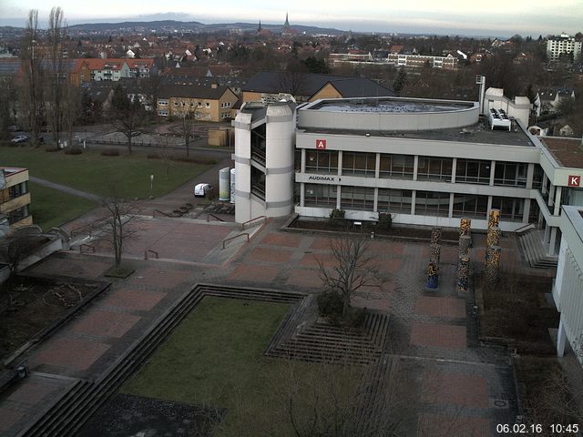 Foto der Webcam: Verwaltungsgeb&auml;ude, Innenhof mit Audimax, H&ouml;rsaal-Geb&auml;ude 1