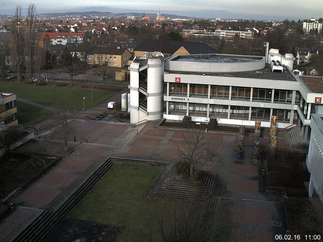 Foto der Webcam: Verwaltungsgeb&auml;ude, Innenhof mit Audimax, H&ouml;rsaal-Geb&auml;ude 1
