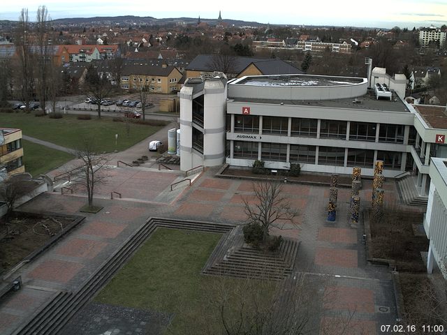Foto der Webcam: Verwaltungsgeb&auml;ude, Innenhof mit Audimax, H&ouml;rsaal-Geb&auml;ude 1