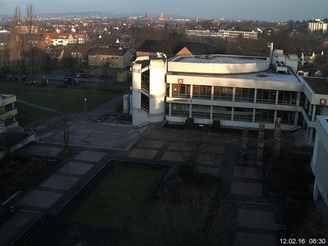 Foto der Webcam: Verwaltungsgeb&auml;ude, Innenhof mit Audimax, H&ouml;rsaal-Geb&auml;ude 1