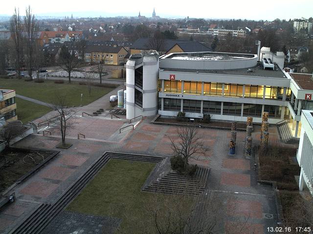 Foto der Webcam: Verwaltungsgeb&auml;ude, Innenhof mit Audimax, H&ouml;rsaal-Geb&auml;ude 1