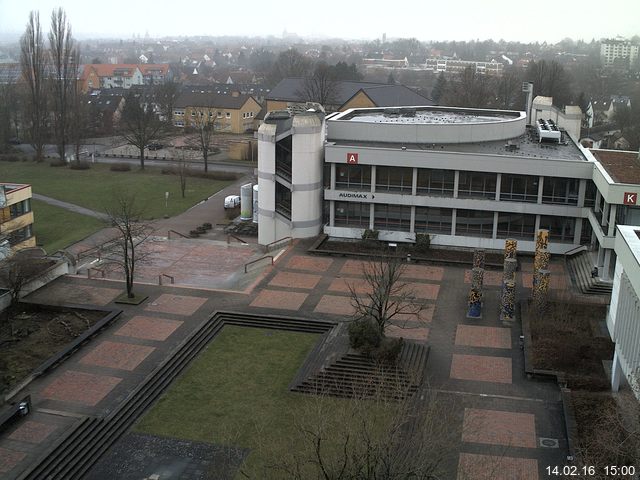 Foto der Webcam: Verwaltungsgeb&auml;ude, Innenhof mit Audimax, H&ouml;rsaal-Geb&auml;ude 1