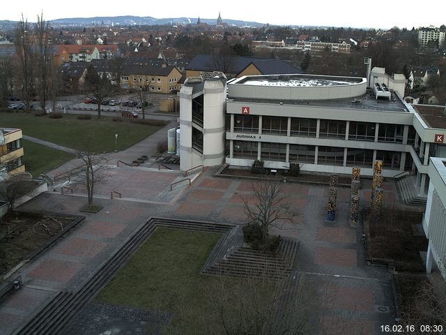 Foto der Webcam: Verwaltungsgeb&auml;ude, Innenhof mit Audimax, H&ouml;rsaal-Geb&auml;ude 1