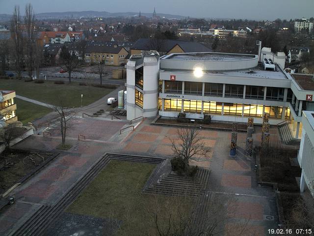 Foto der Webcam: Verwaltungsgeb&auml;ude, Innenhof mit Audimax, H&ouml;rsaal-Geb&auml;ude 1