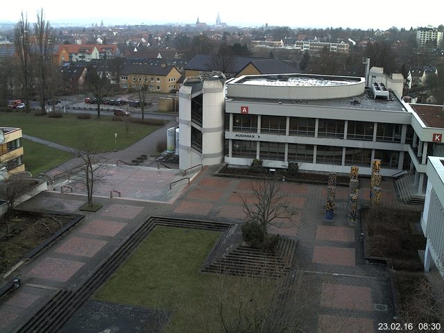 Foto der Webcam: Verwaltungsgeb&auml;ude, Innenhof mit Audimax, H&ouml;rsaal-Geb&auml;ude 1