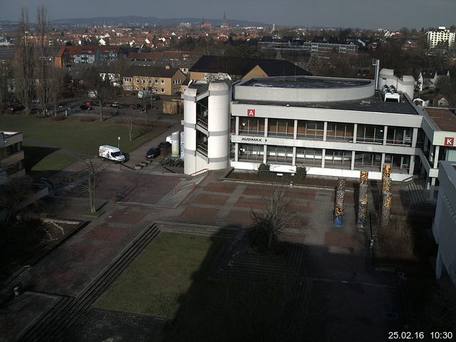 Foto der Webcam: Verwaltungsgeb&auml;ude, Innenhof mit Audimax, H&ouml;rsaal-Geb&auml;ude 1