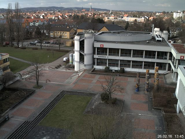 Foto der Webcam: Verwaltungsgeb&auml;ude, Innenhof mit Audimax, H&ouml;rsaal-Geb&auml;ude 1