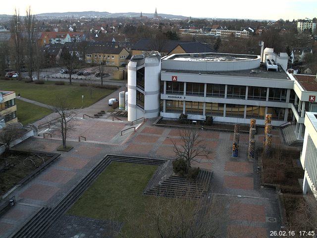 Foto der Webcam: Verwaltungsgeb&auml;ude, Innenhof mit Audimax, H&ouml;rsaal-Geb&auml;ude 1