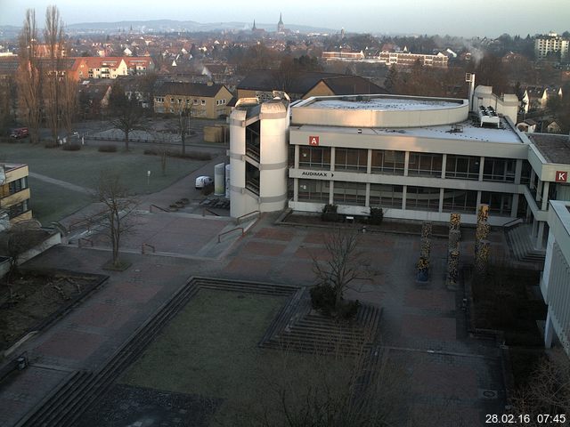 Foto der Webcam: Verwaltungsgeb&auml;ude, Innenhof mit Audimax, H&ouml;rsaal-Geb&auml;ude 1