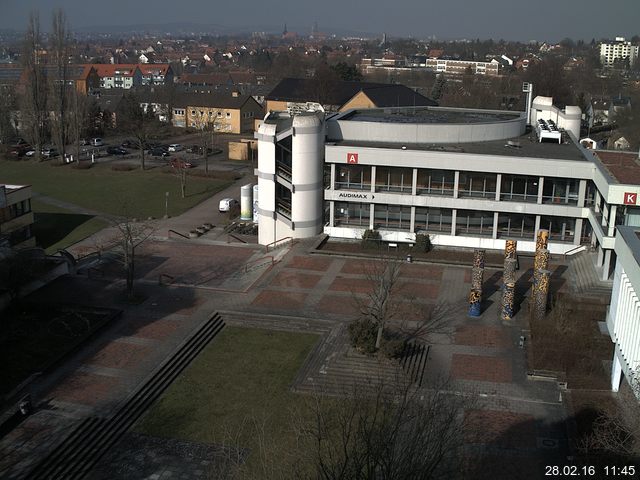 Foto der Webcam: Verwaltungsgeb&auml;ude, Innenhof mit Audimax, H&ouml;rsaal-Geb&auml;ude 1