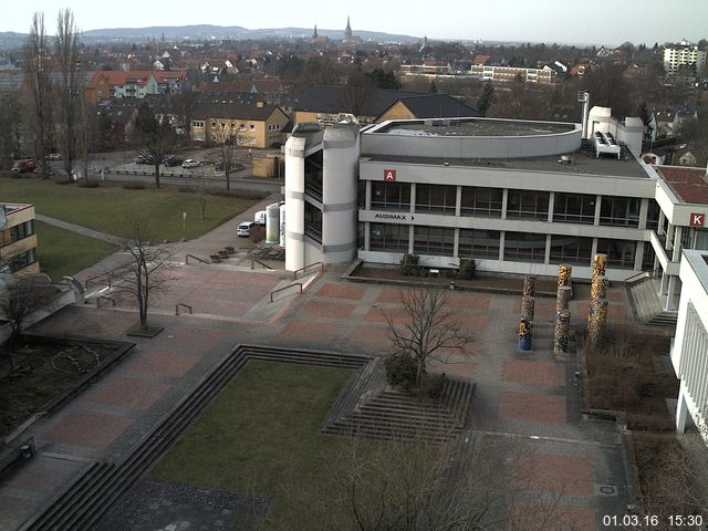 Foto der Webcam: Verwaltungsgeb&auml;ude, Innenhof mit Audimax, H&ouml;rsaal-Geb&auml;ude 1