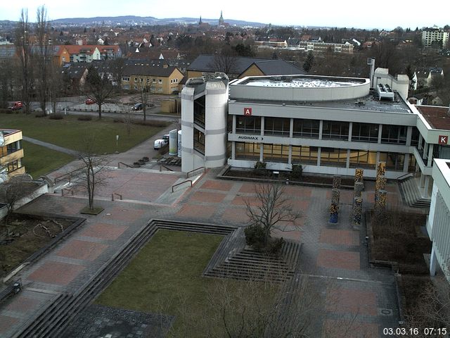 Foto der Webcam: Verwaltungsgeb&auml;ude, Innenhof mit Audimax, H&ouml;rsaal-Geb&auml;ude 1
