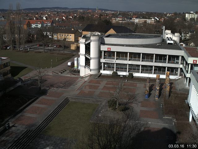 Foto der Webcam: Verwaltungsgeb&auml;ude, Innenhof mit Audimax, H&ouml;rsaal-Geb&auml;ude 1
