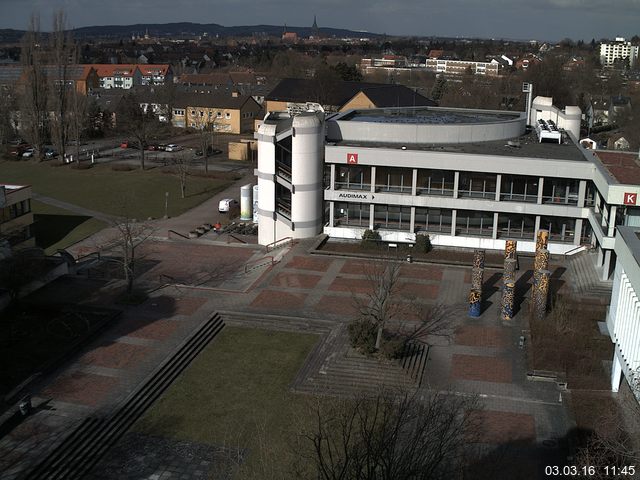 Foto der Webcam: Verwaltungsgeb&auml;ude, Innenhof mit Audimax, H&ouml;rsaal-Geb&auml;ude 1