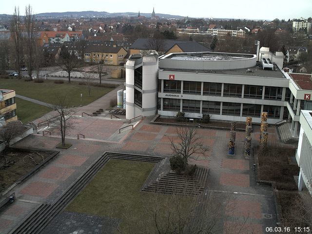 Foto der Webcam: Verwaltungsgeb&auml;ude, Innenhof mit Audimax, H&ouml;rsaal-Geb&auml;ude 1