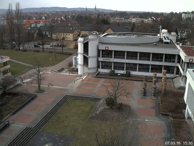 Foto der Webcam: Verwaltungsgeb&auml;ude, Innenhof mit Audimax, H&ouml;rsaal-Geb&auml;ude 1