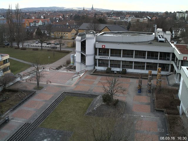 Foto der Webcam: Verwaltungsgeb&auml;ude, Innenhof mit Audimax, H&ouml;rsaal-Geb&auml;ude 1