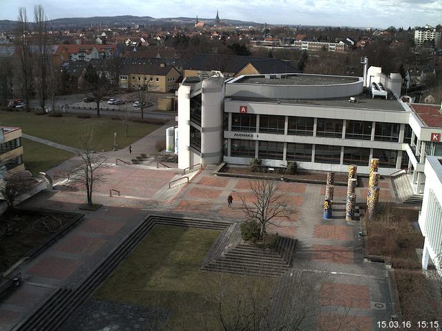 Foto der Webcam: Verwaltungsgeb&auml;ude, Innenhof mit Audimax, H&ouml;rsaal-Geb&auml;ude 1