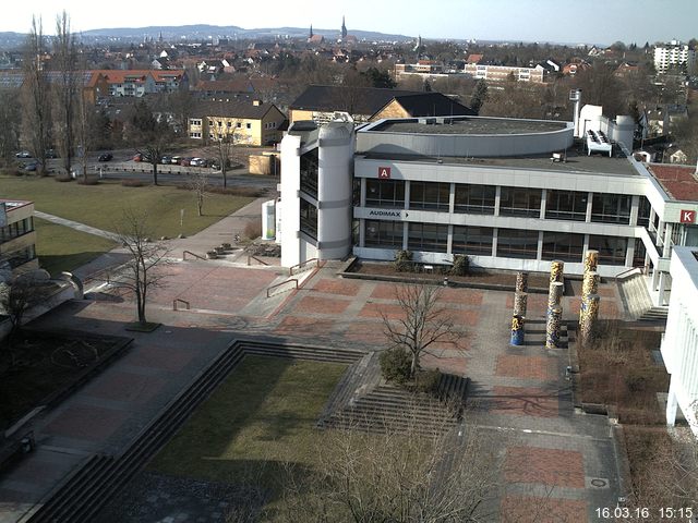 Foto der Webcam: Verwaltungsgeb&auml;ude, Innenhof mit Audimax, H&ouml;rsaal-Geb&auml;ude 1