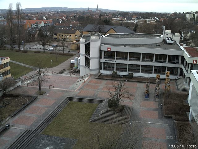 Foto der Webcam: Verwaltungsgeb&auml;ude, Innenhof mit Audimax, H&ouml;rsaal-Geb&auml;ude 1