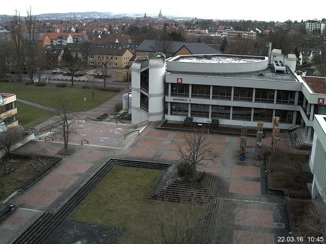 Foto der Webcam: Verwaltungsgeb&auml;ude, Innenhof mit Audimax, H&ouml;rsaal-Geb&auml;ude 1