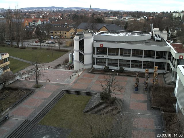 Foto der Webcam: Verwaltungsgeb&auml;ude, Innenhof mit Audimax, H&ouml;rsaal-Geb&auml;ude 1