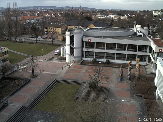 Foto der Webcam: Verwaltungsgeb&auml;ude, Innenhof mit Audimax, H&ouml;rsaal-Geb&auml;ude 1